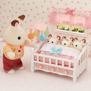 Crib with Mobile