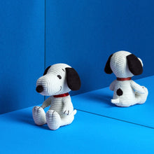 Mini Sitting Corduroy Snoopy 5"