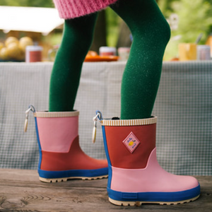 Rain boots best sale near me